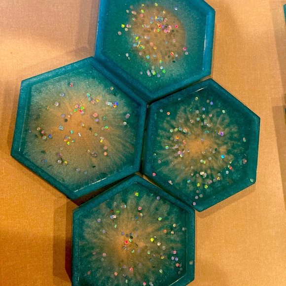 New resin coasters sets of 4 - Picture 3 of 5